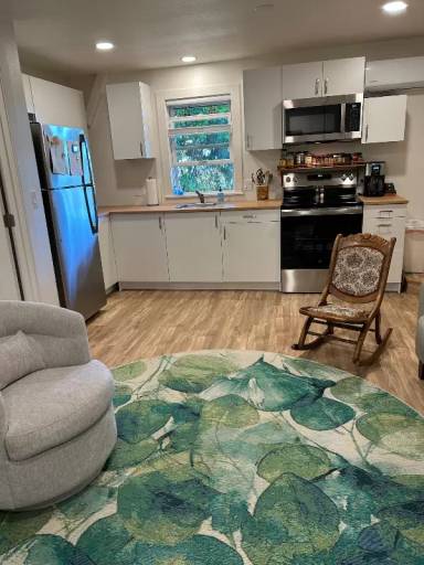 Main picture of 504 Meadow View Rd