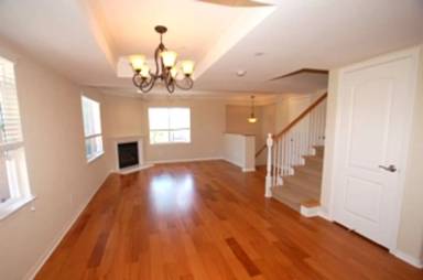 Main picture of 1045 Loretta Ln