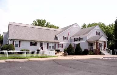 Main picture of 59 Pleasant St