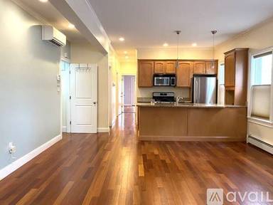 Main picture of 293 Cardinal Medeiros Ave