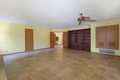 Main picture of 408 Candlelight Cir
