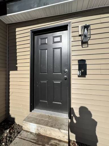 Main picture of 1718 N Lafountain St