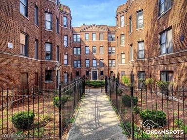 Main picture of 7600 S Essex Ave