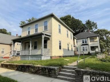 Main picture of 77 Birch St