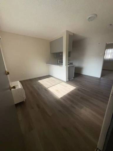 Main picture of 7147 Greeley St