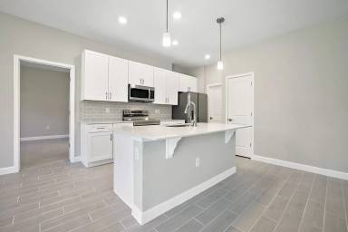 Main picture of 3530 NW 41st Pl