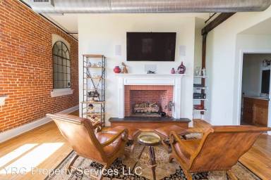 Main picture of 317 N Mulberry St