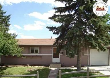Main picture of 500 El Paso Blvd