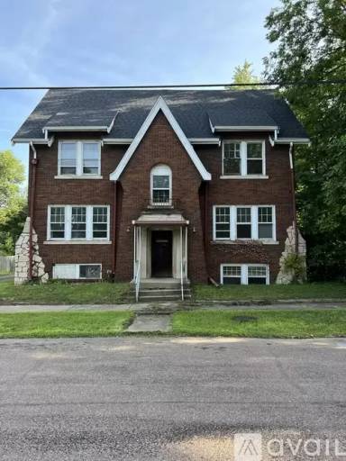 Main picture of 511 W Elizabeth St