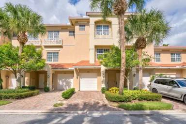 Main picture of 5113 Artesa Way W
