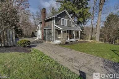Main picture of 343 E Garfield Rd