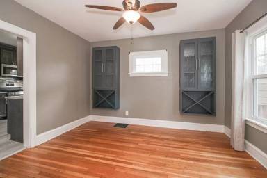 Main picture of 2053 Lincoln Ave