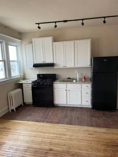 Main picture of 6215 Ventnor Ave