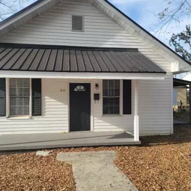 Main picture of 609 Spruce St