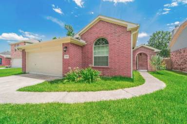 Main picture of 830 Levi Bnd