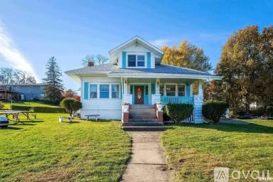Main picture of 936 N Cody Rd