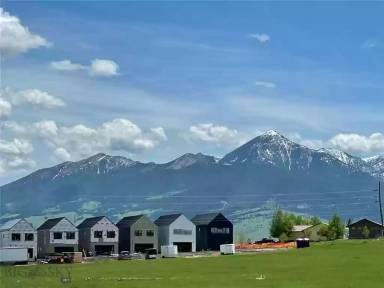 Main picture of 901 Scenic Trl