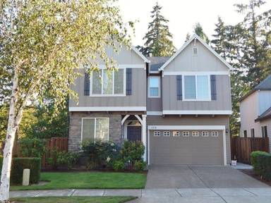 Main picture of 779 NE Retford Ave