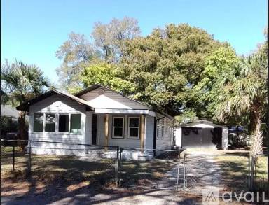 Main picture of 1914 E Louisiana Ave