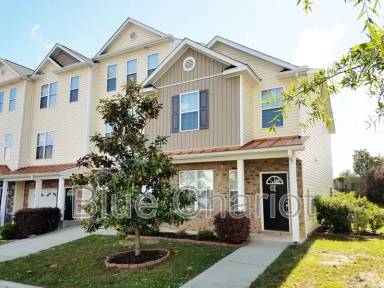 Main picture of 650 Ganyard Farm Way Apartments