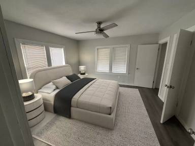 Main picture of 704 W Bowie St