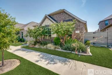 Main picture of 912 Streetside Ln
