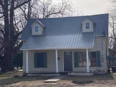 Main picture of 412 Bard Rd