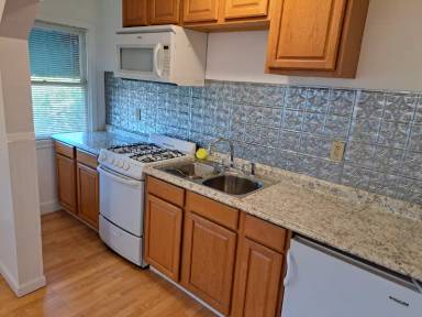 Main picture of 190 Lubeck Rd