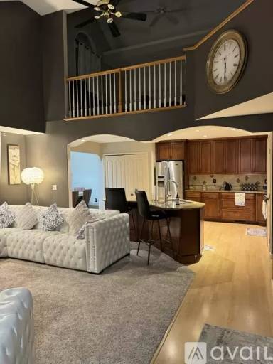 Main picture of 2131 Saint Andrews Blfs