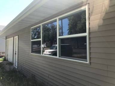 Main picture of 1417 3rd Ave NW