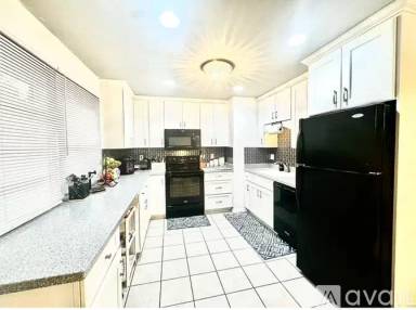 Main picture of 5066 W Colonial Ct