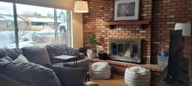 Main picture of 1160 N Hemlock Way