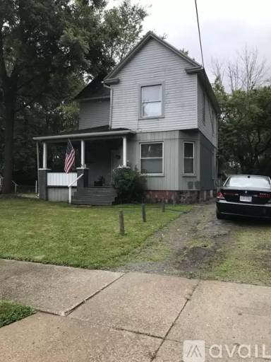 Main picture of 273 Belmont Ave NW