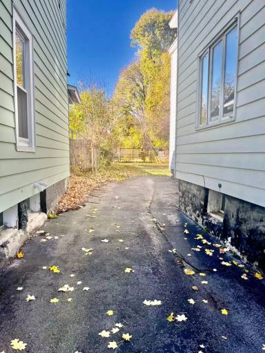 Main picture of 605 Winton St