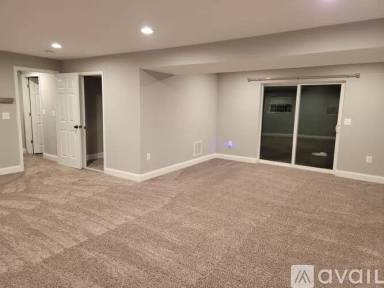 Main picture of 430 Howard Manor Dr