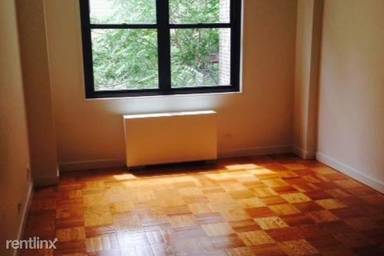 Main picture of 320 E 49th St