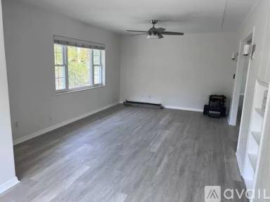 Main picture of 2284 Bougainvillea St