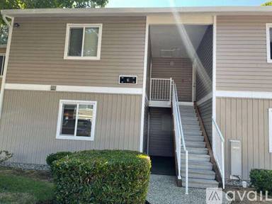 Main picture of 12513 NE 130th Way