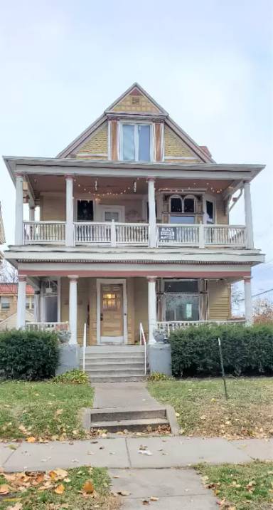 Main picture of 2123 Bryant Ave S