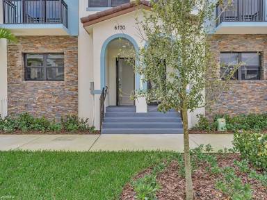 Main picture of 6130 SW 36th Ct