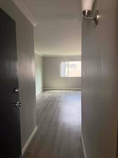 Main picture of 8757 Owensmouth Ave