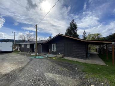 Main picture of 627 E 5th Ave