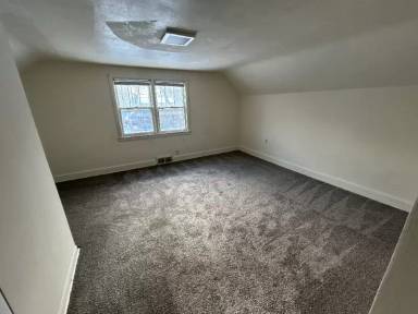Main picture of 1838 Spohn Ave
