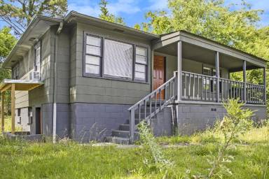 Main picture of 913 12th Ave
