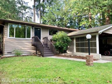 Main picture of 1608 NE 199th Ct