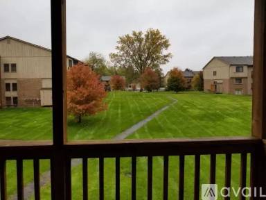 Main picture of 30060 W 12 Mile Rd