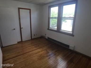 Main picture of 7833 64th Pl