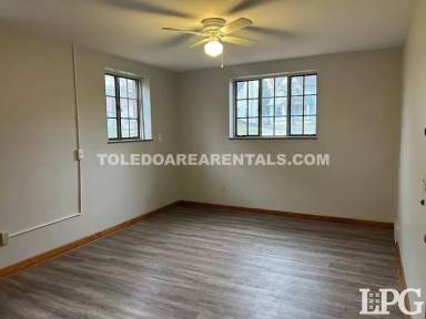 Main picture of 2244 W Sylvania Ave. Toledo, Ohio 43613 - Unit 1