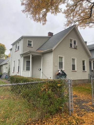 Main picture of 105 Ontario St