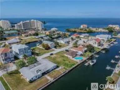 Main picture of 6324 Harbor Dr